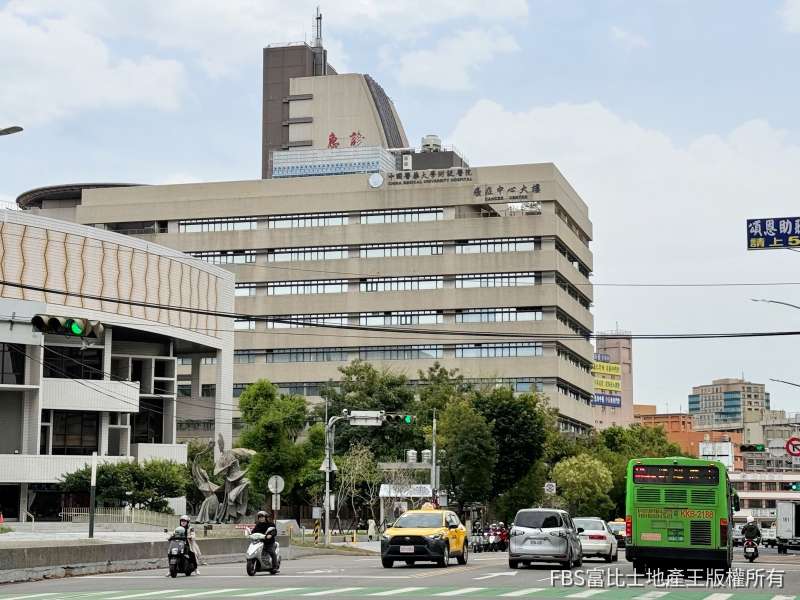 中國醫買盤北移崇德軸線！醫師族群逆勢撐盤，高資產自住需求顯著