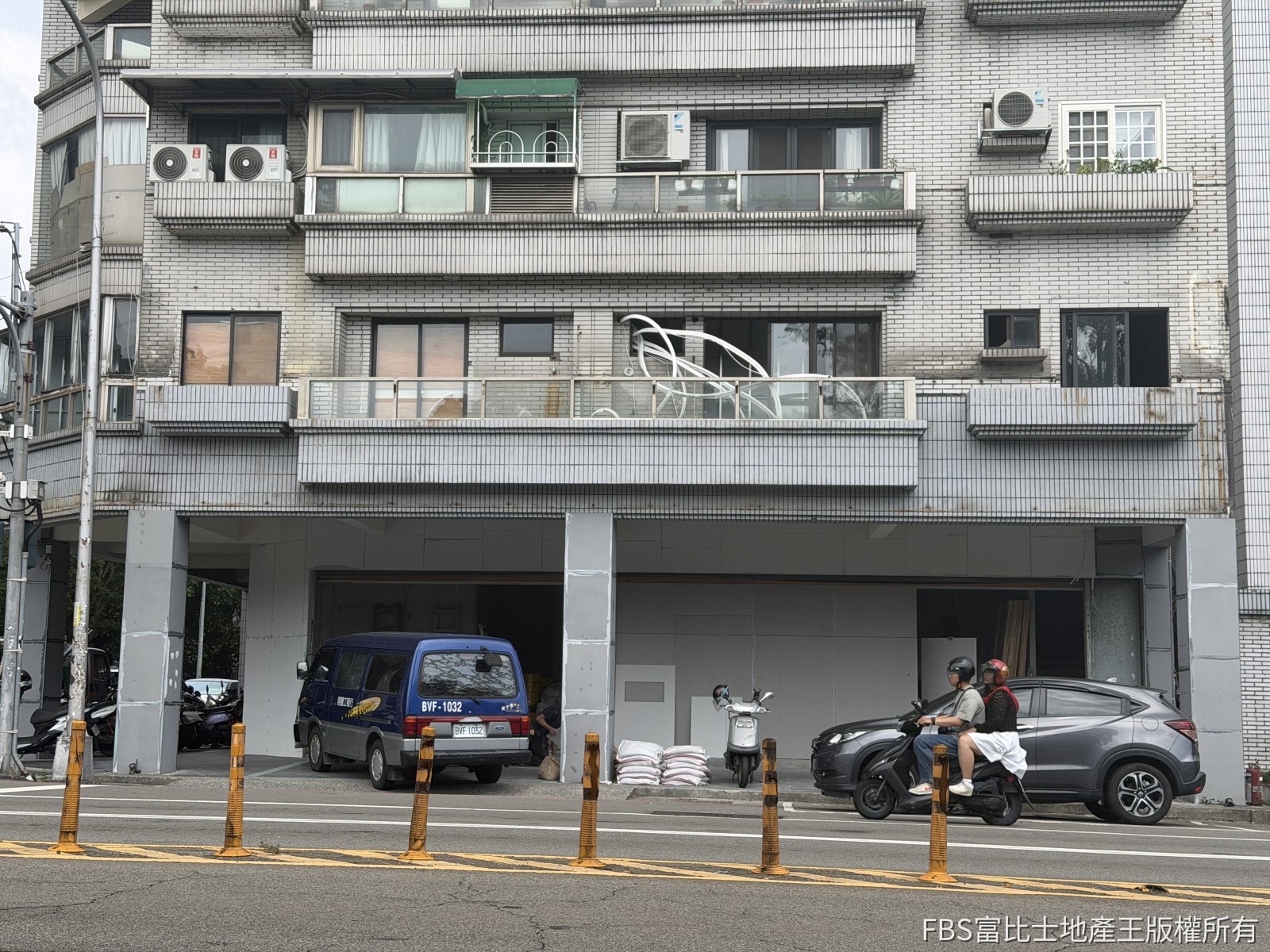 老牌鐵板燒歇業一年　原址轉型服務毛小孩